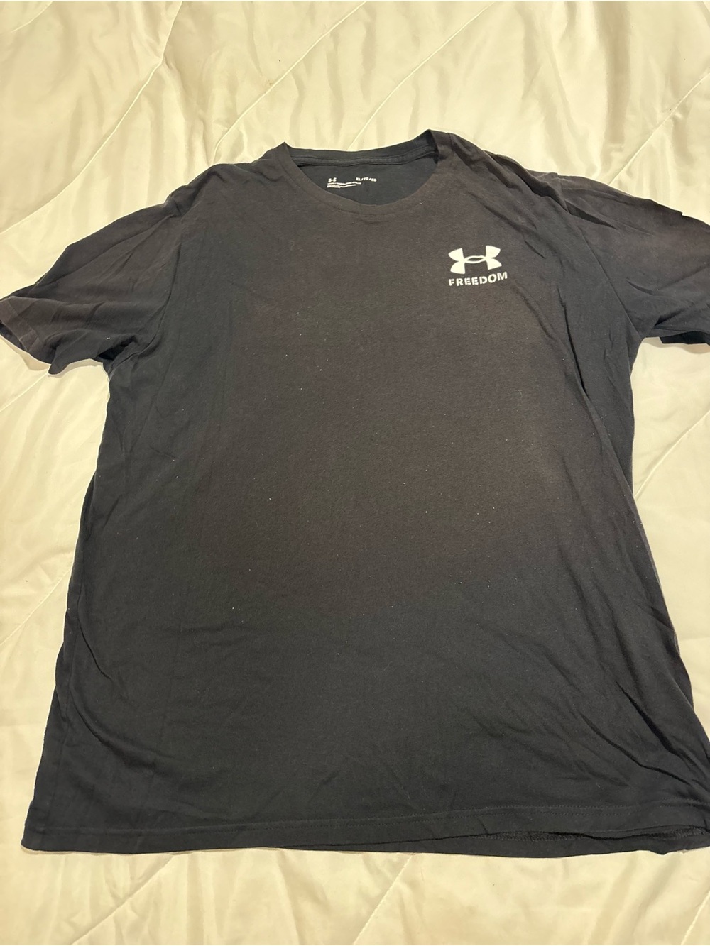 Under Armour Black Short-Sleeve 'Freedom' Logo Tee XL Loose Coupe